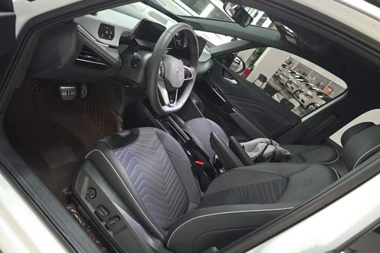 Used Volkswagen ID.3 2024 Outstanding Edition Left Front Seat