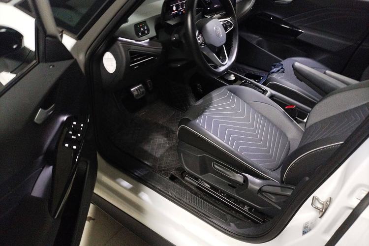 Used Volkswagen ID.3 2024 Pure & Smart Edition Left Front Seat