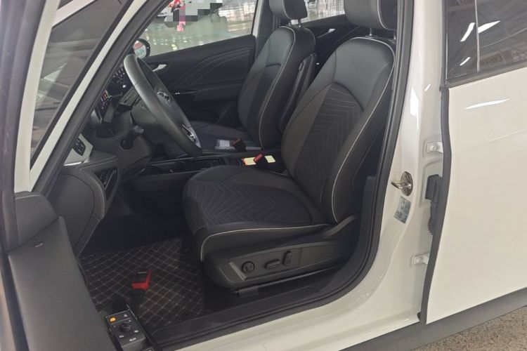 Used Volkswagen ID.3 2024 Outstanding Edition Left Front Seat
