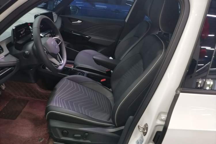 Used Volkswagen ID.3 2024 Outstanding Edition Left Front Seat