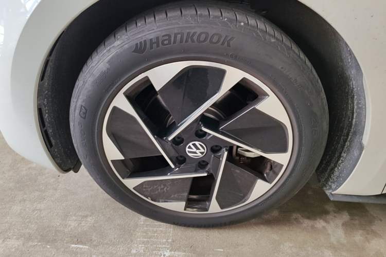 Used Volkswagen ID.3 2024 Intelligent Edition Left Front Wheel Hub