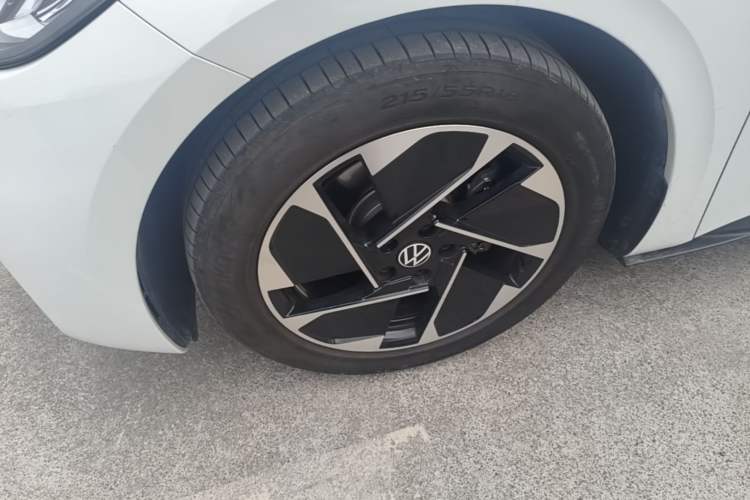 Used Volkswagen ID.3 2024 Pure & Smart Edition Left Front Wheel Hub