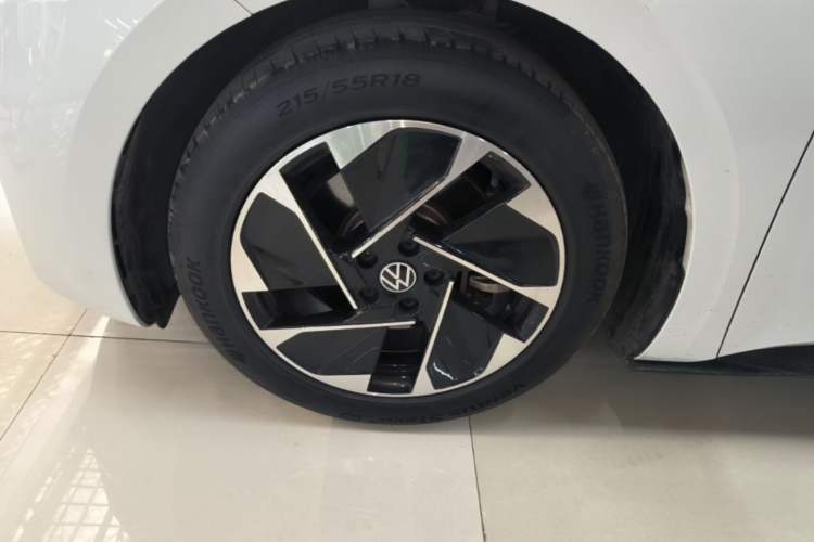 Used Volkswagen ID.3 2024 Pure & Smart Edition Left Front Wheel Hub