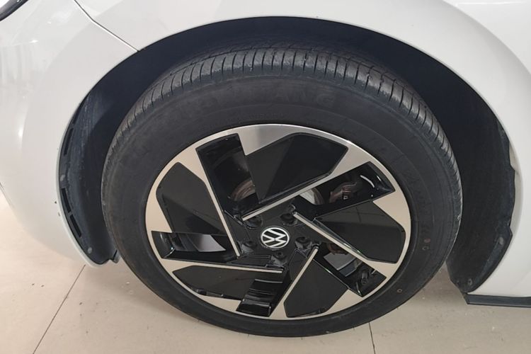 Used Volkswagen ID.3 2024 Outstanding Edition Left Front Wheel Hub