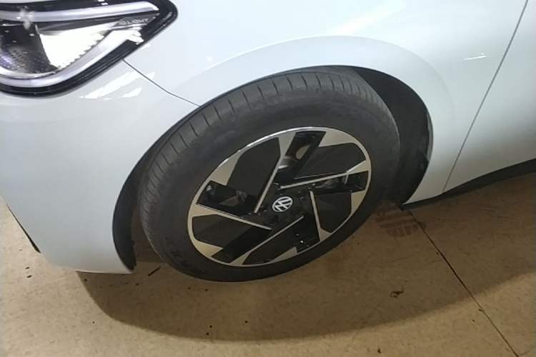 Used Volkswagen ID.3 2024 Intelligent Edition Left Front Wheel Hub