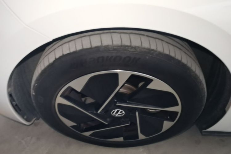 Used Volkswagen ID.3 2024 Outstanding Edition Left Front Wheel Hub