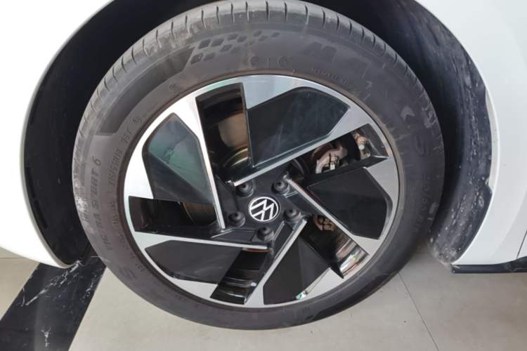 Used Volkswagen ID.3 2024 Intelligent Edition Left Front Wheel Hub