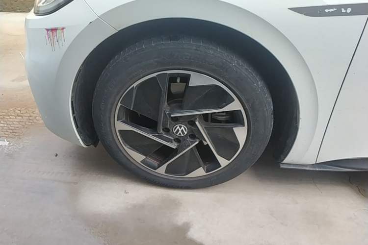 Used Volkswagen ID.3 2024 Intelligent Edition Left Front Wheel Hub