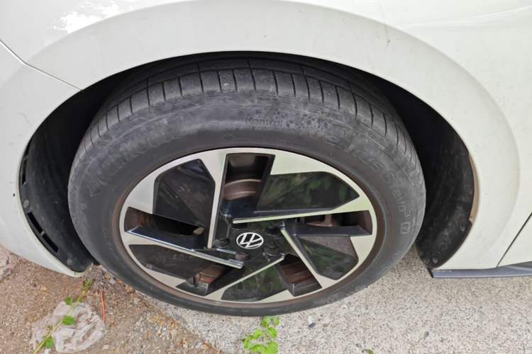 Used Volkswagen ID.3 2024 Pure & Smart Edition Left Front Wheel Hub