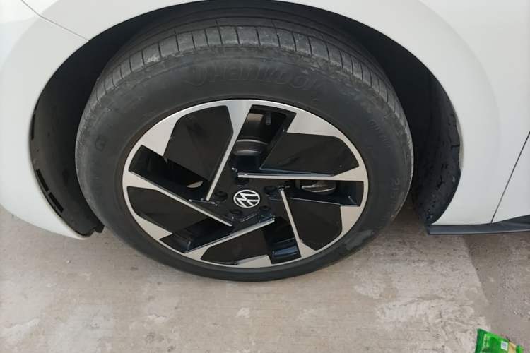 Used Volkswagen ID.3 2024 Intelligent Edition Left Front Wheel Hub