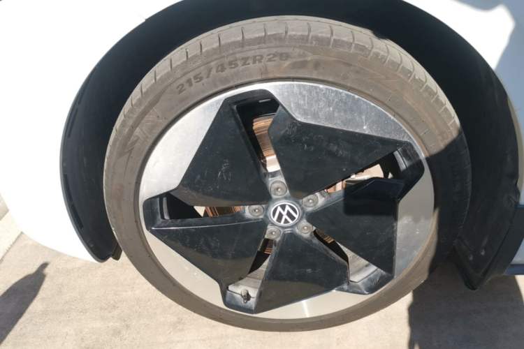 Used Volkswagen ID.3 2024 Pure & Smart Edition Left Front Wheel Hub
