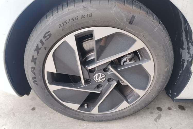 Used Volkswagen ID.3 2024 Intelligent Edition Left Front Wheel Hub