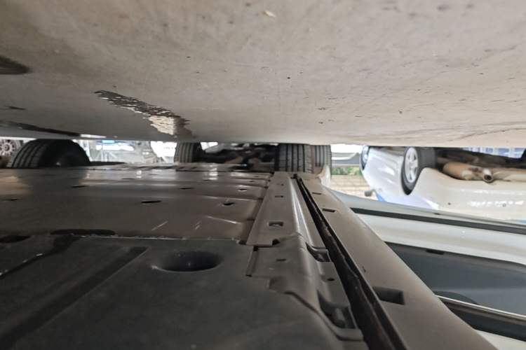 Used Volkswagen ID.3 2024 Outstanding Edition Left Side Sill