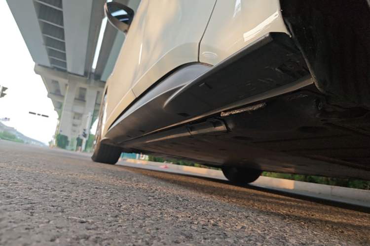 Used Volkswagen ID.3 2024 Outstanding Edition Left Side Sill
