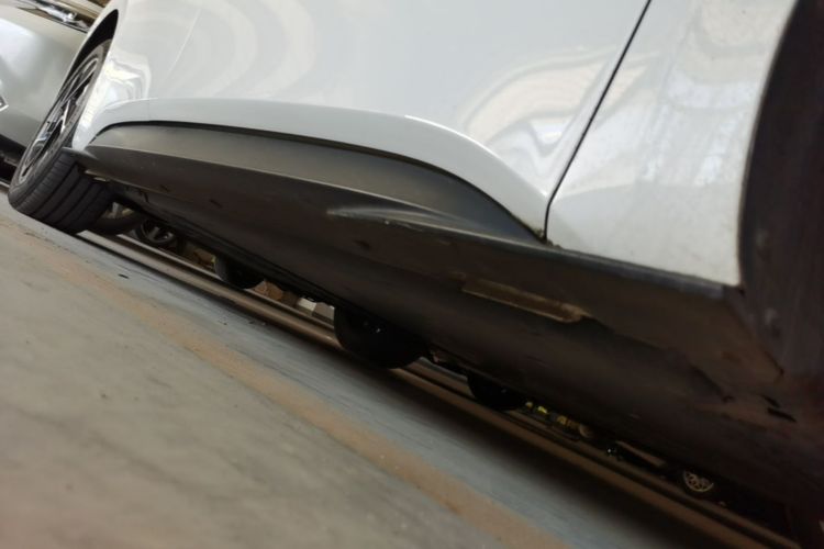 Used Volkswagen ID.3 2024 Outstanding Edition Left Side Sill