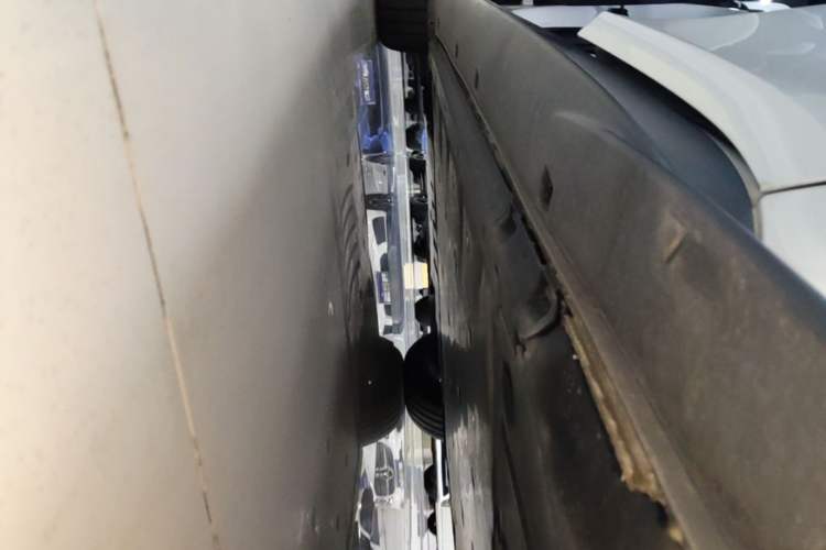 Used Volkswagen ID.3 2024 Outstanding Edition Left Side Sill