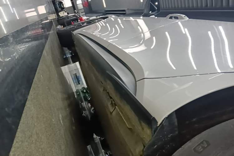 Used Volkswagen ID.3 2024 Outstanding Edition Left Side Sill