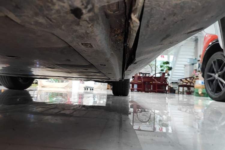 Used Volkswagen ID.3 2024 Outstanding Edition Left Side Sill