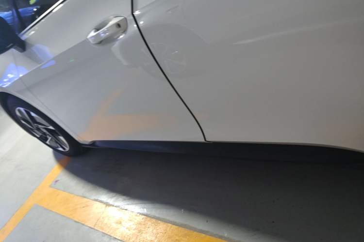 Used Volkswagen ID.3 2024 Pure & Smart Edition Left Side Sill