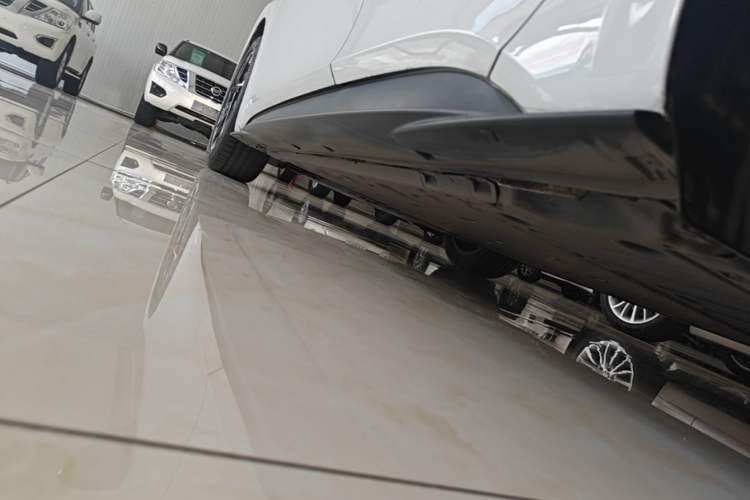 Used Volkswagen ID.3 2024 Outstanding Edition Left Side Sill