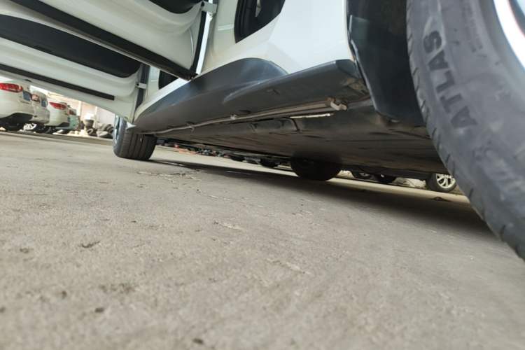 Used Volkswagen ID.3 2024 Outstanding Edition Left Side Sill