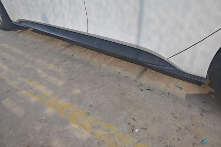 Used Volkswagen ID.3 2024 Pure & Smart Edition Left Side Sill