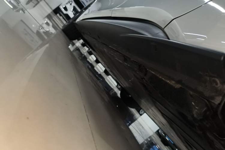 Used Volkswagen ID.3 2024 Outstanding Edition Left Side Sill