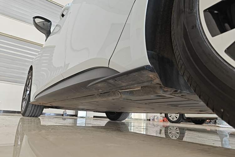 Used Volkswagen ID.3 2024 Pure & Smart Edition Left Side Sill