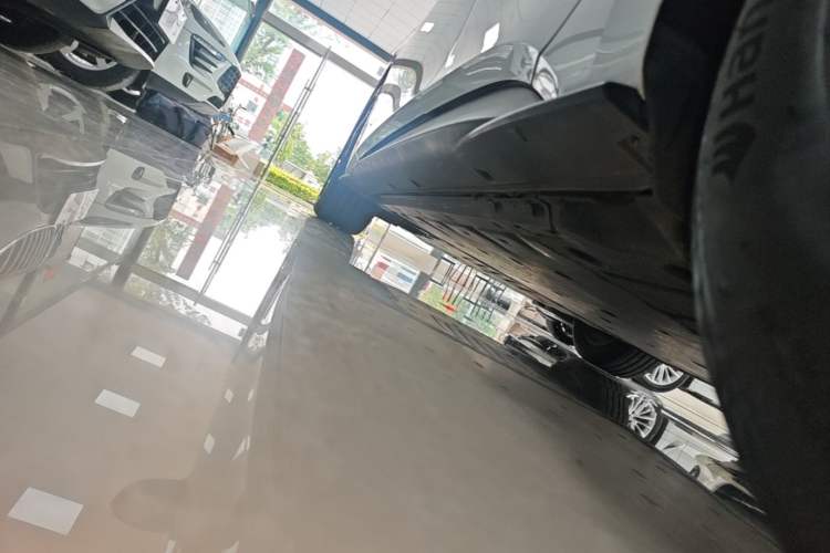 Used Volkswagen ID.3 2024 Outstanding Edition Left Side Sill