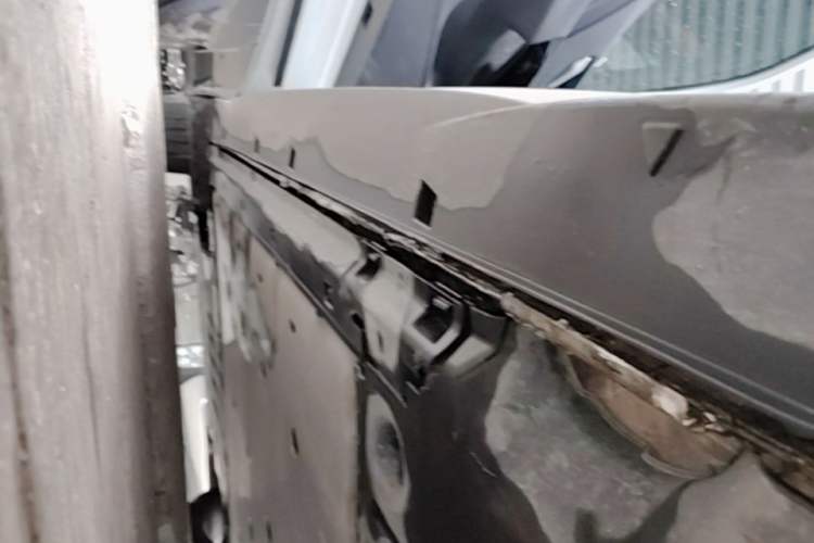 Used Volkswagen ID.3 2024 Outstanding Edition Left Side Sill