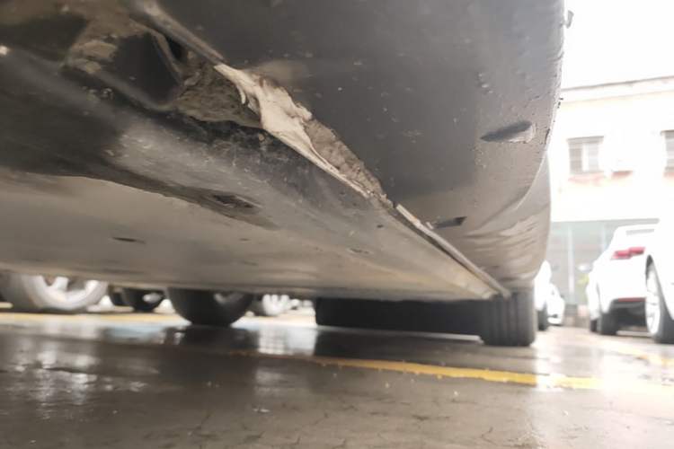 Used Volkswagen ID.3 2024 Outstanding Edition Left Side Sill