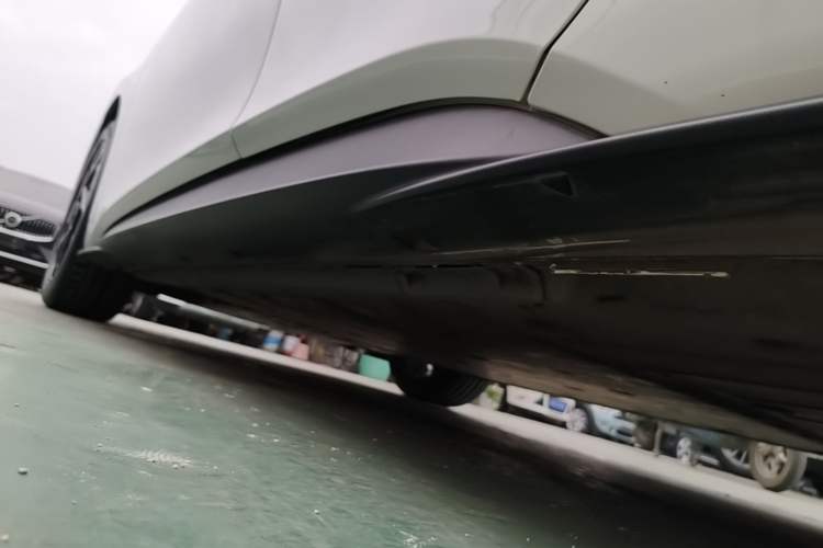 Used Volkswagen ID.3 2024 Outstanding Edition Left Side Sill