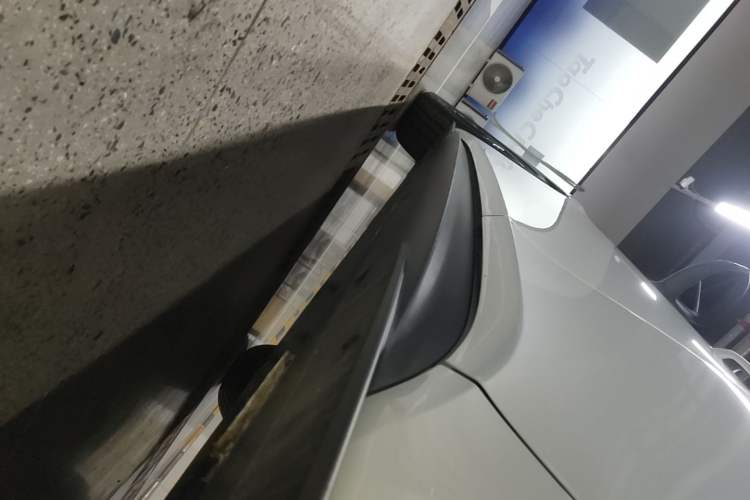 Used Volkswagen ID.3 2024 Outstanding Edition Left Side Sill