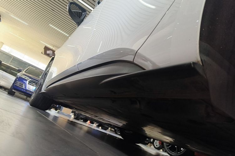 Used Volkswagen ID.3 2024 Outstanding Edition Left Side Sill
