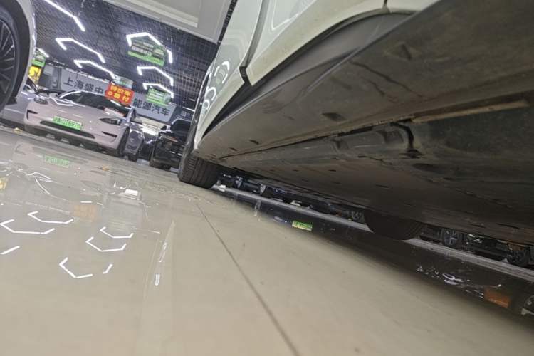 Used Volkswagen ID.3 2024 Outstanding Edition Left Side Sill
