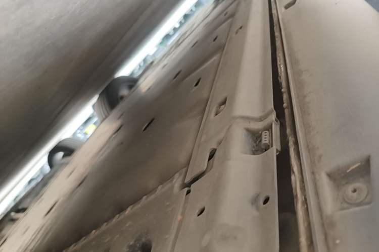 Used Volkswagen ID.3 2024 Outstanding Edition Left Side Sill