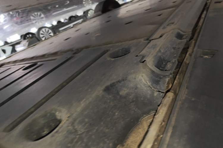 Used Volkswagen ID.3 2024 Outstanding Edition Left Side Sill