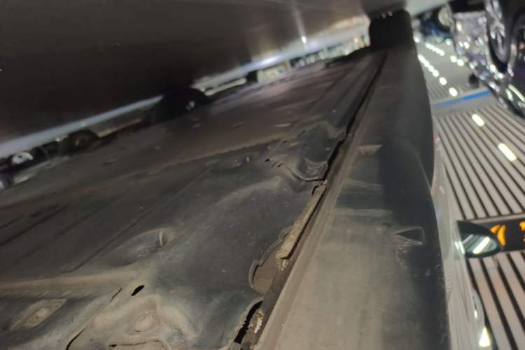 Used Volkswagen ID.3 2024 Outstanding Edition Left Side Sill