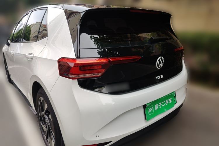 Used Volkswagen ID.3 2024 Pure & Smart Edition Rear Left 45 Deg