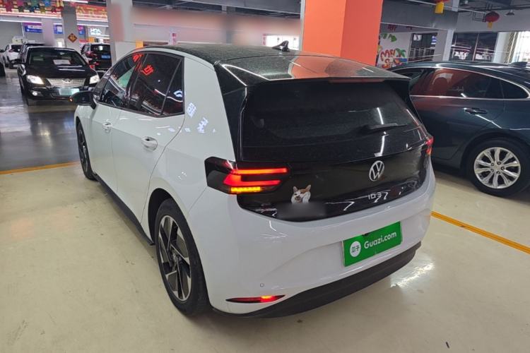 Used Volkswagen ID.3 2024 Pure & Smart Edition Rear Left 45 Deg