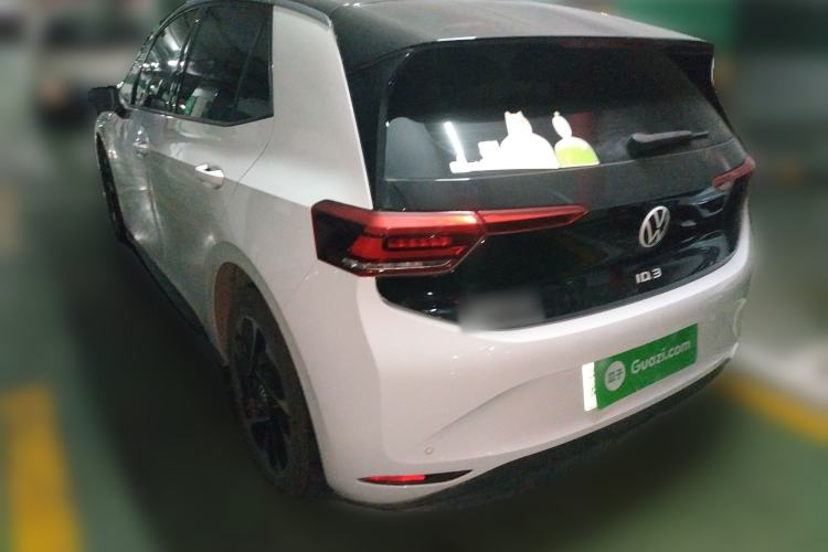 Used Volkswagen ID.3 2024 Pure & Smart Edition Rear Left 45 Deg