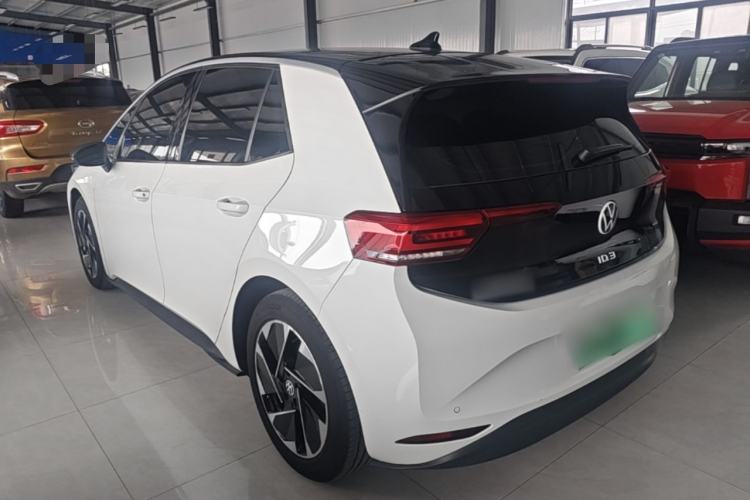 Used Volkswagen ID.3 2024 Pure & Smart Edition Rear Left 45 Deg