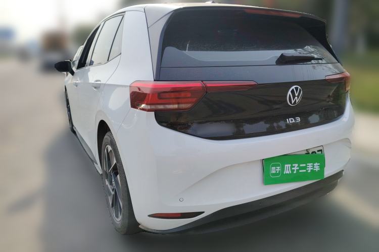 Used Volkswagen ID.3 2024 Pure & Smart Edition Rear Left 45 Deg