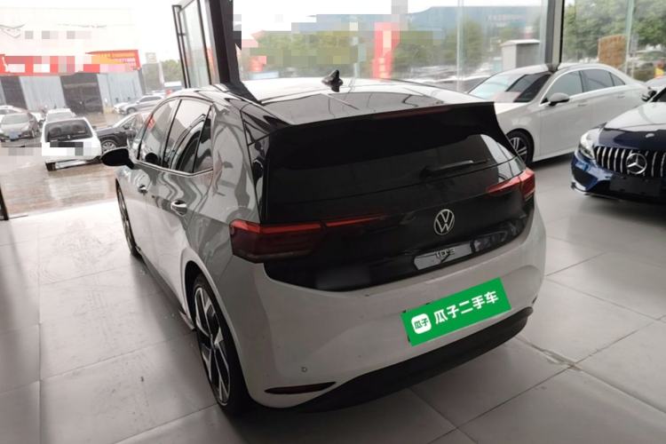 Used Volkswagen ID.3 2024 Pure & Smart Edition Rear Left 45 Deg