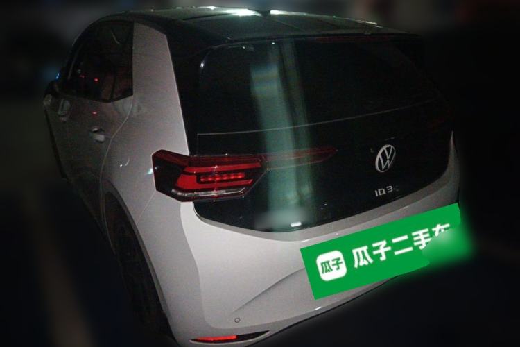 Used Volkswagen ID.3 2024 Pure & Smart Edition Rear Left 45 Deg
