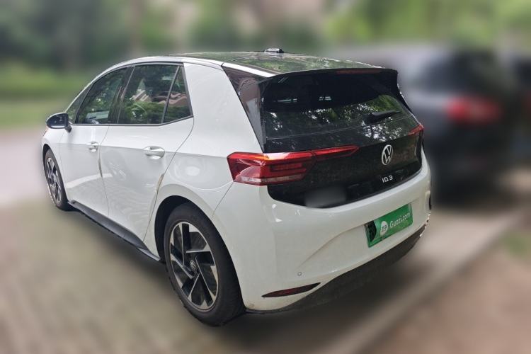 Used Volkswagen ID.3 2024 Pure & Smart Edition Rear Left 45 Deg