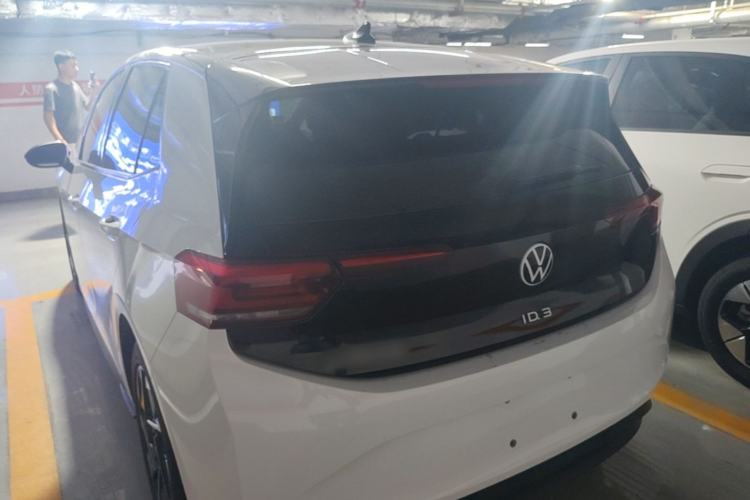 Used Volkswagen ID.3 2024 Pure & Smart Edition Rear Left 45 Deg