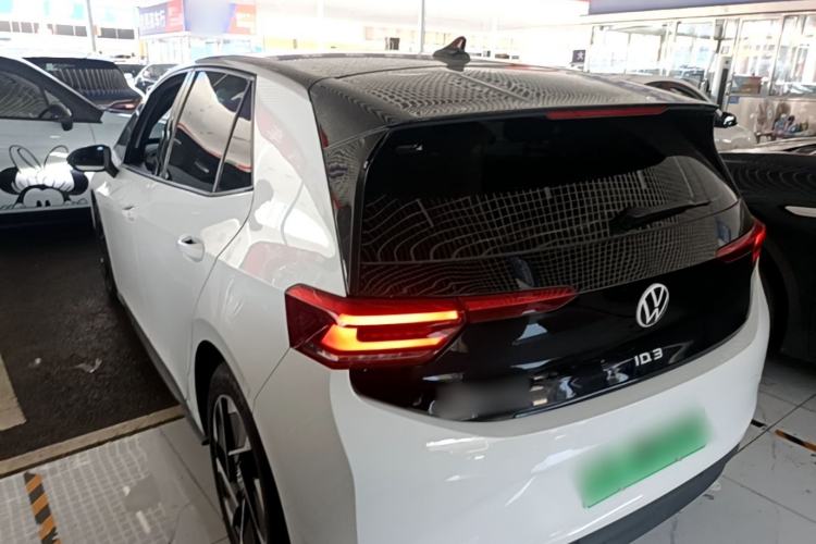 Used Volkswagen ID.3 2024 Pure & Smart Edition Rear Left 45 Deg