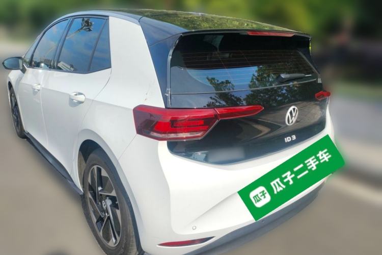 Used Volkswagen ID.3 2024 Pure & Smart Edition Rear Left 45 Deg