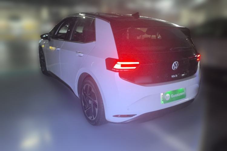 Used Volkswagen ID.3 2024 Outstanding Edition Rear Left 45 Deg